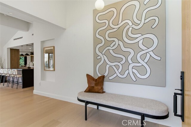 Building Photo - 1764 E Loma Alta Dr