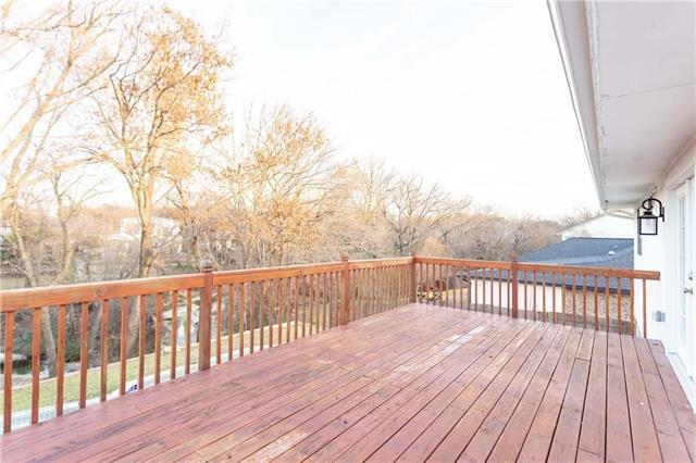 Building Photo - 310 Overland Dr