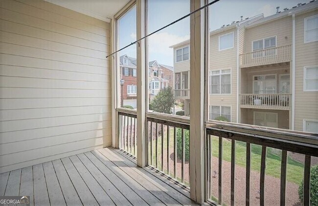 Building Photo - 214 McLaren Gates Dr