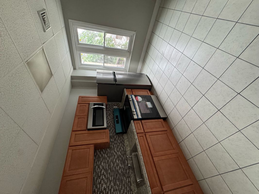 Building Photo - 241 N 4th St