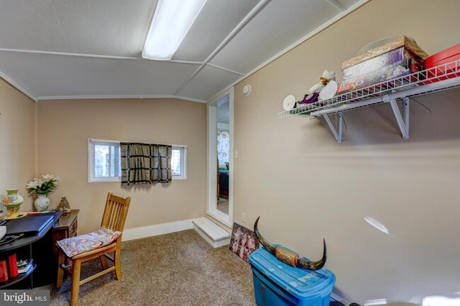 Building Photo - 220 Hazel Ave