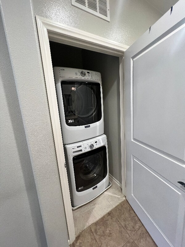 Building Photo - 3230 E Yountville Dr