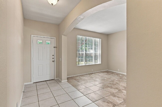 Building Photo - "Spacious Two-Story Home with Multiple Living Spaces and and Expansive Backyard!"