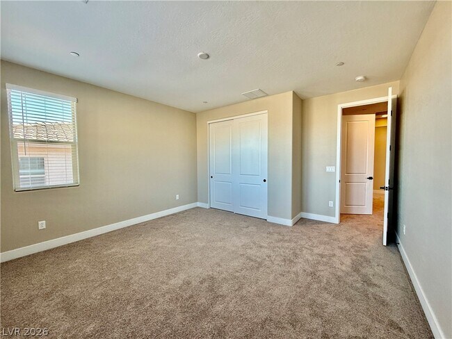 Building Photo - 2256 Fish Hawk St