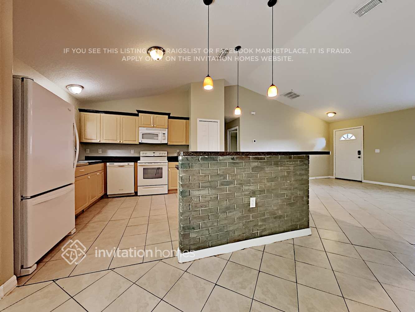 Building Photo - 835 Reynolds Rd
