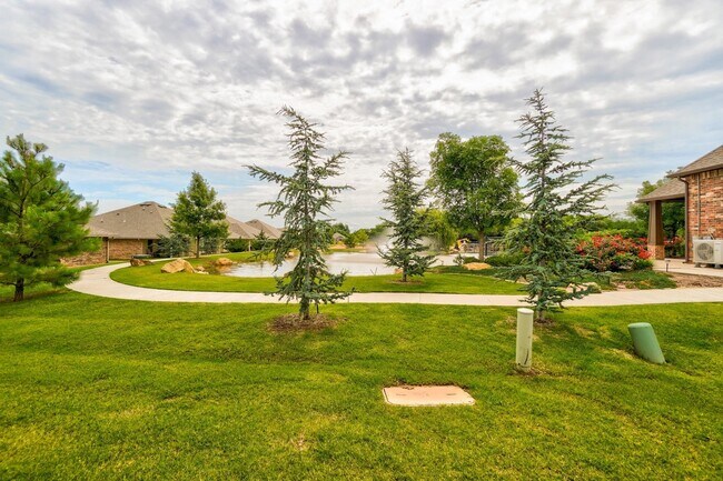 Building Photo - 5700 Goldfinger Rd