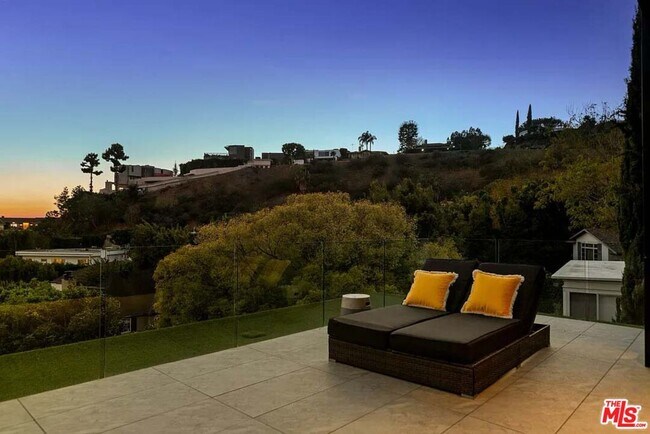 Building Photo - 1331 Belfast Dr