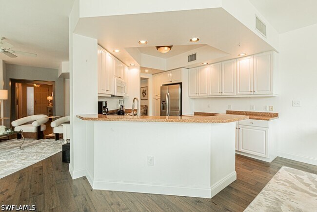Building Photo - 300 Dunes Blvd