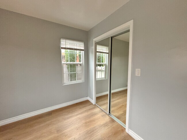 Bedroom - 10506 Haas Ave