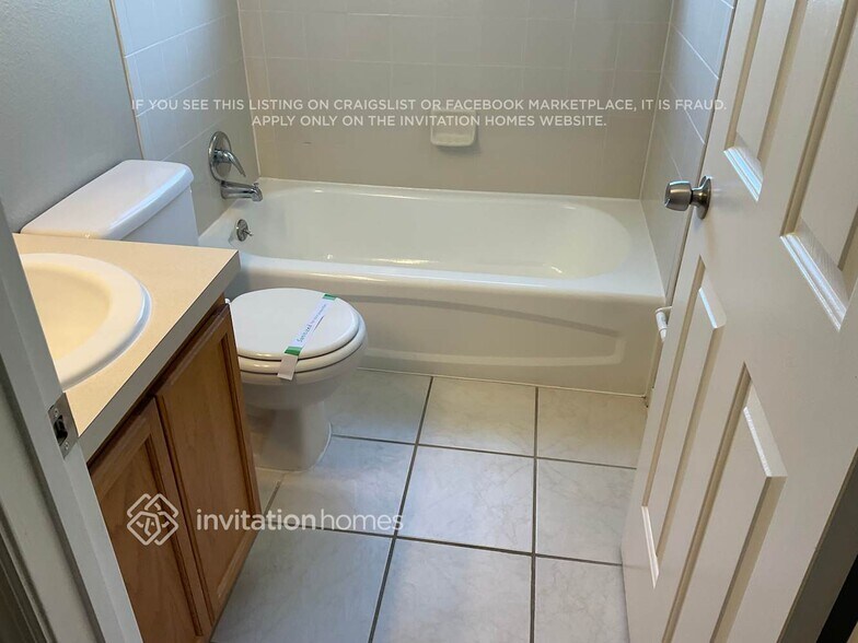 Building Photo - 312 Hillcrest Dr