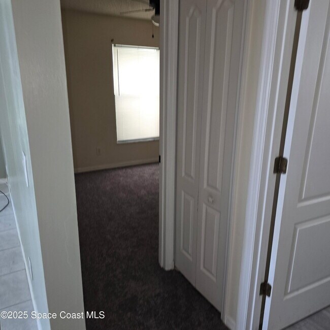 Building Photo - 7747 Greenboro Dr