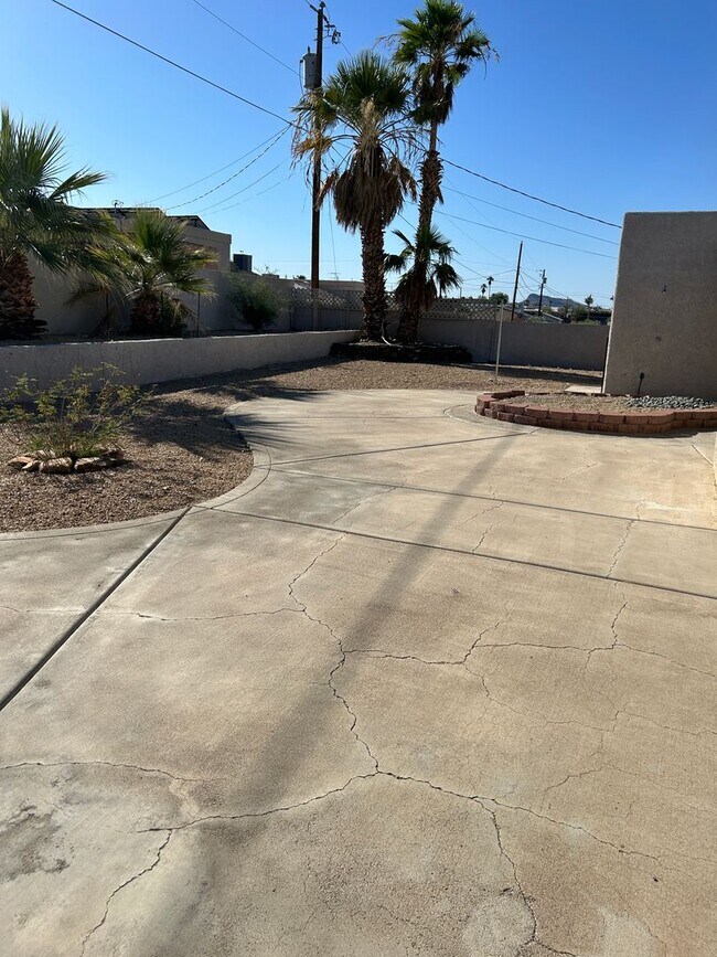Building Photo - Great Unfurnished home!