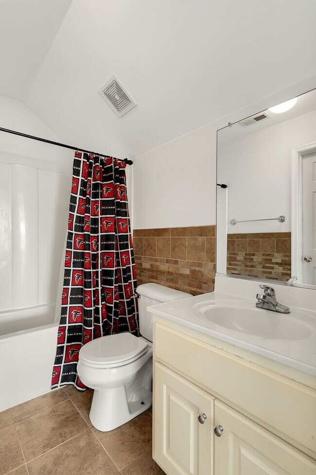 Building Photo - Spacious 5-Bedroom, 3.5-Bath Home in Midlothian – Prime Location & Community Amenities