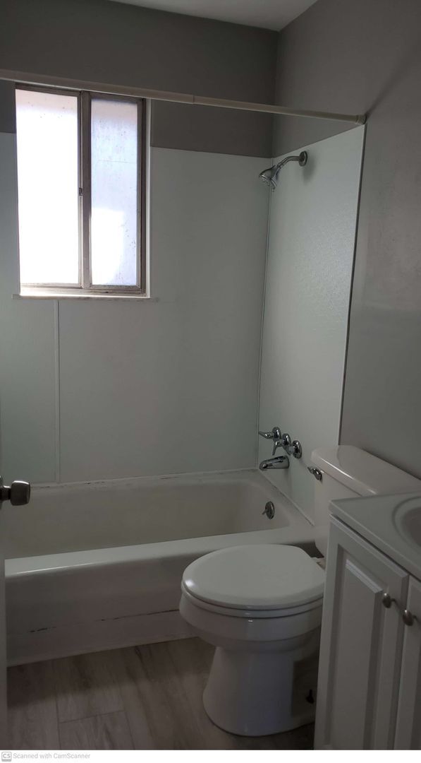 Building Photo - 1806-1808 Montgomery Ave