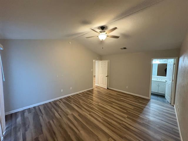 Building Photo - 815 Versailles St