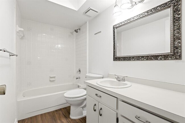 Building Photo - 7326 Wethersfield Dr