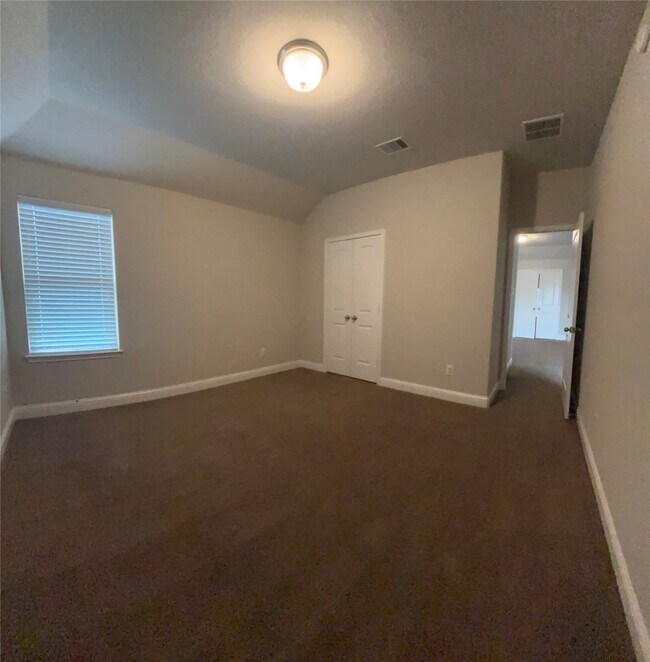 Building Photo - 14915 Gyrfalcon Fork