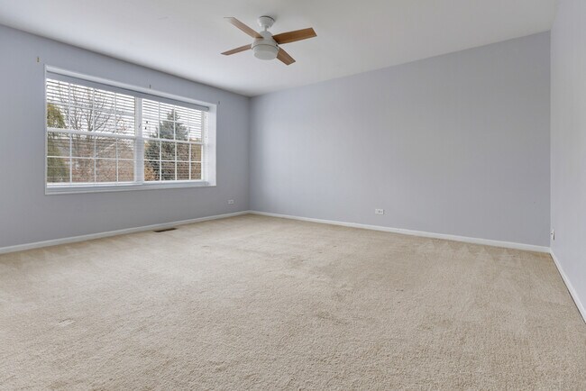 Building Photo - 3238 Gresham Ln E