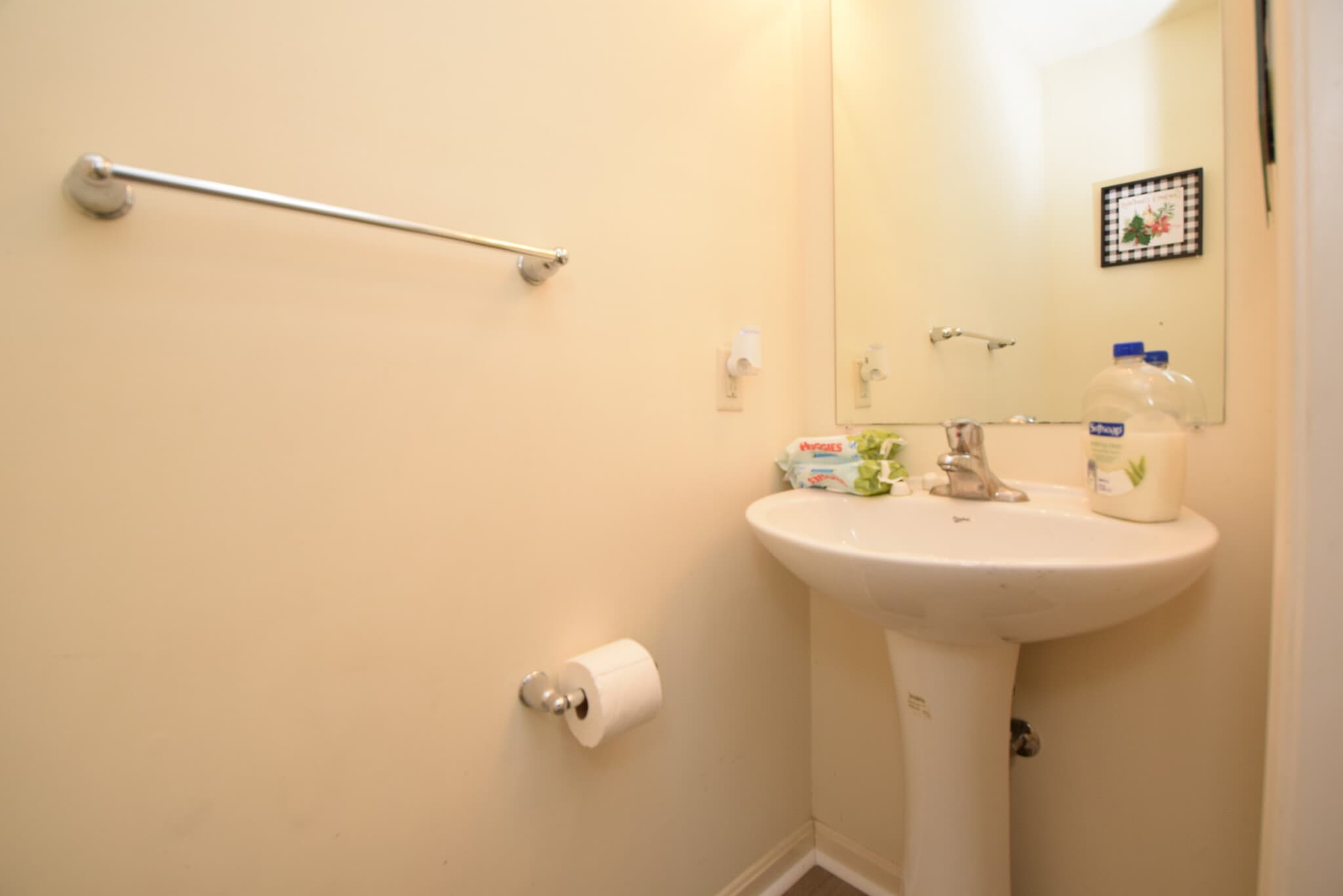 half bath - 309 Putnam St