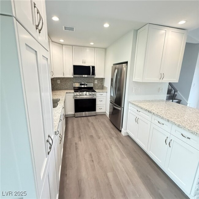 Building Photo - 508 Woodcrest Ct