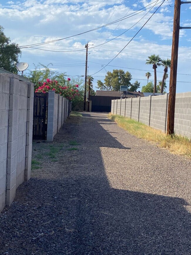 Building Photo - Mesa 1 bedroom rental