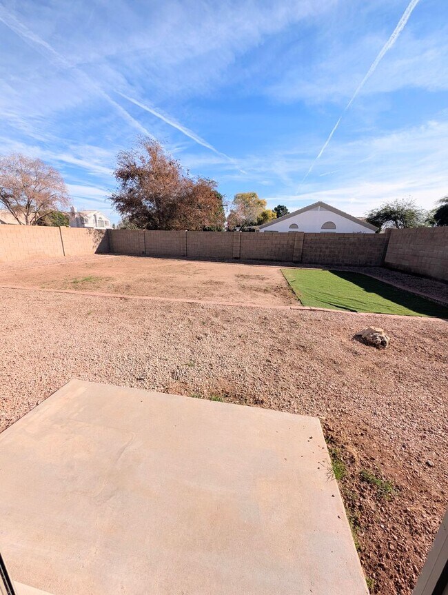 Building Photo - AVAILABLE NOW IN GREAT GILBERT LOCATION - NEELY RANCH!!!