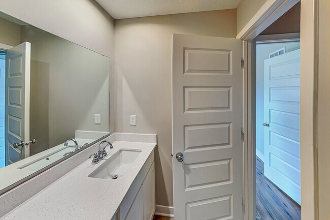 Building Photo - 11509 Basalt Dr