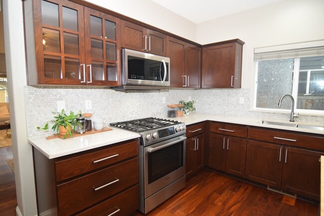 Building Photo - 21524 SW Parkin Ln