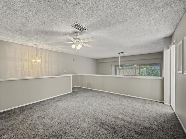 Building Photo - 566 Orange Dr