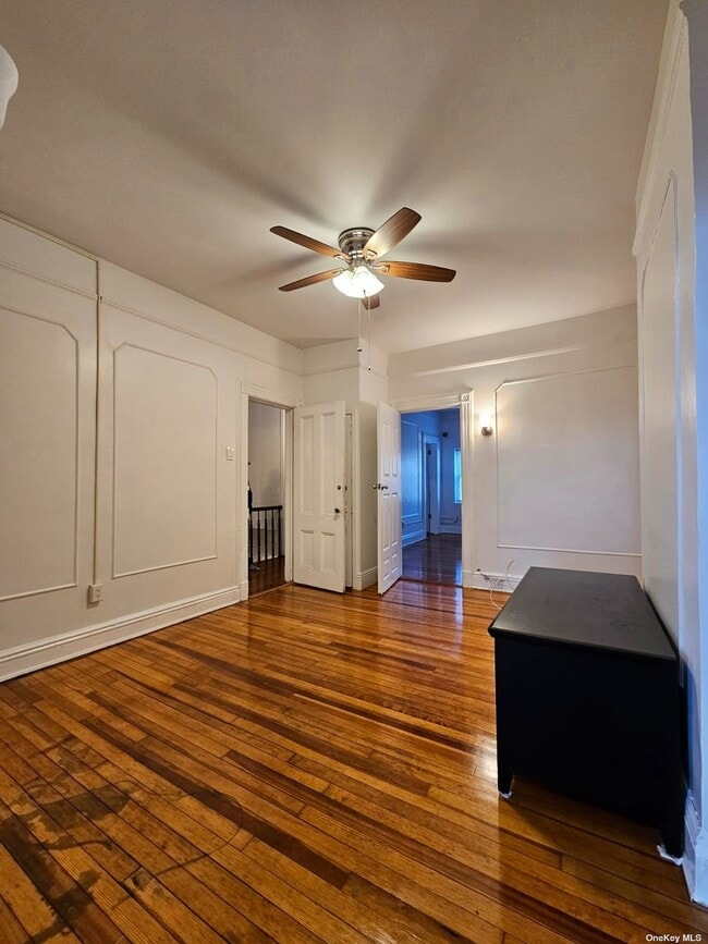 Building Photo - 21-20 41st St