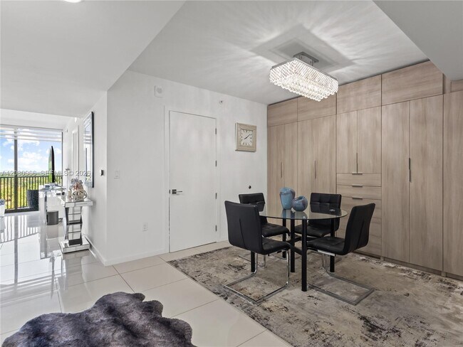 Building Photo - 5252 NW 85th Ave