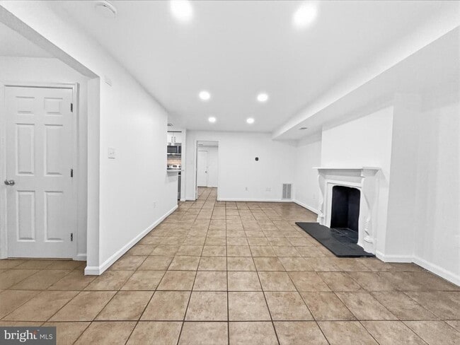 Building Photo - 1813 8th St NW