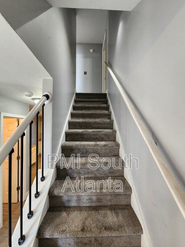 Building Photo - 2085 Winding Crossing Trail