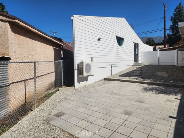 Building Photo - 2534 Community Ave