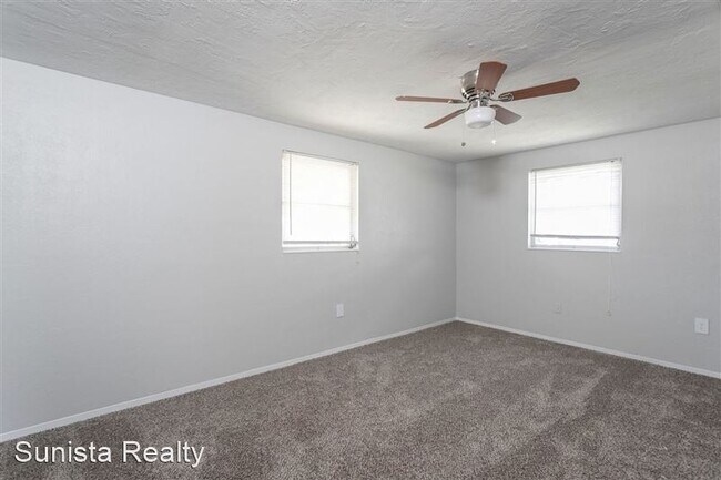 Building Photo - 4520 Blanche St