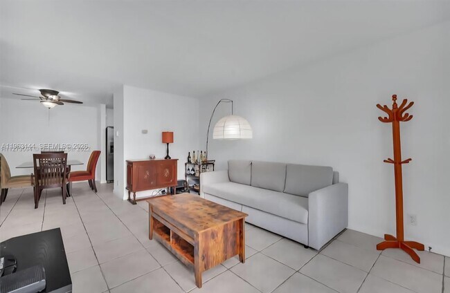 Building Photo - 3258 NW 104th Ave