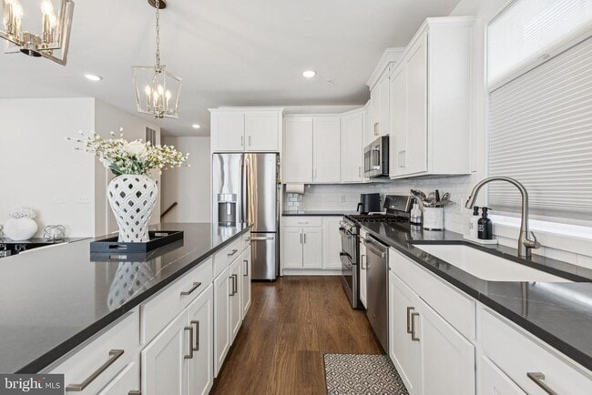 Building Photo - 42597 Nubbins Ter