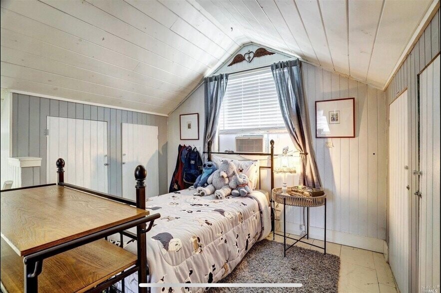 Building Photo - 920 Gravenstein Ave