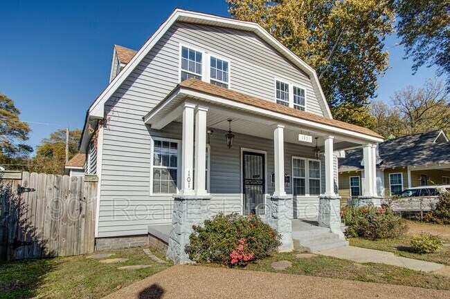 Building Photo - 1954 Manila Ave