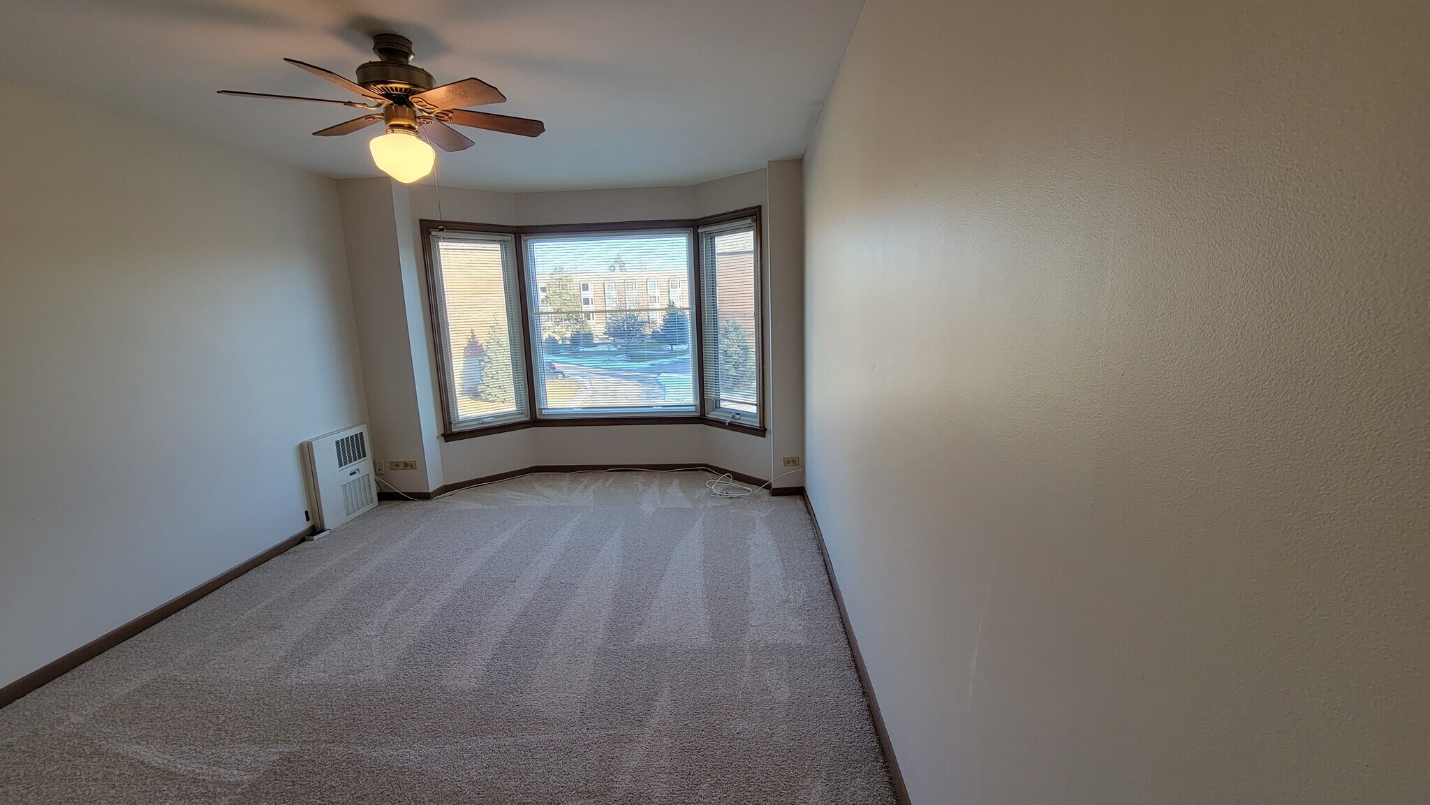 Building Photo - 300 Thames Pky