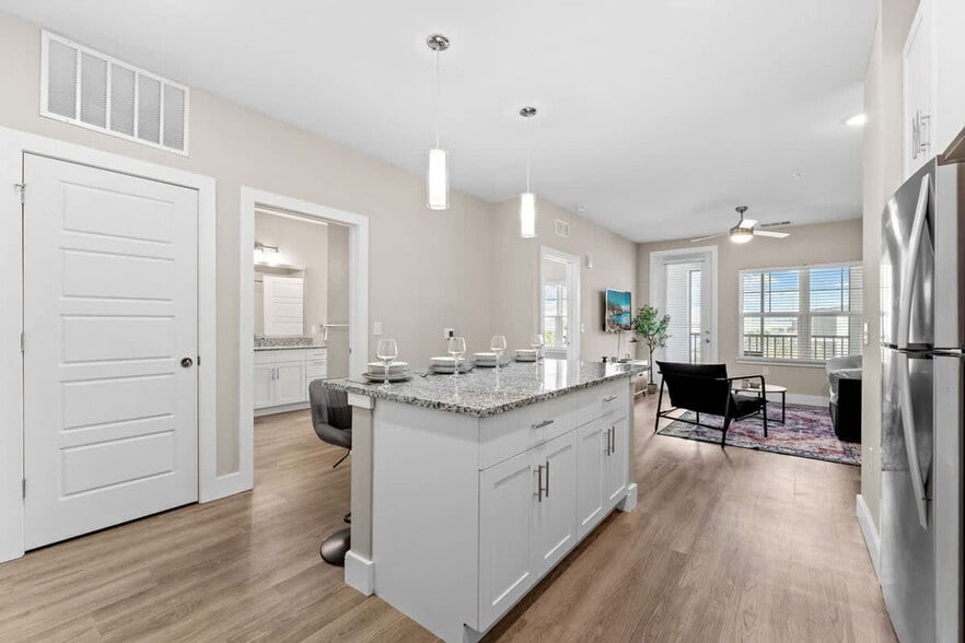 Building Photo - 12570 Windy Pointe Lp