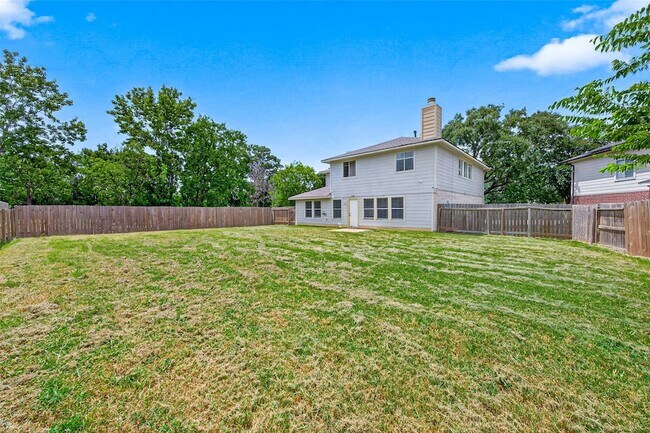 Building Photo - 3219 Watercliff Ct