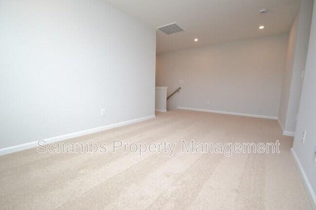 Building Photo - 1226 Bessie Ct