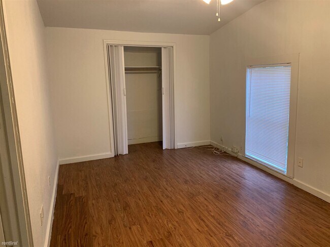 Building Photo - 2 br, 1 bath Duplex - 1426 Panhandle St