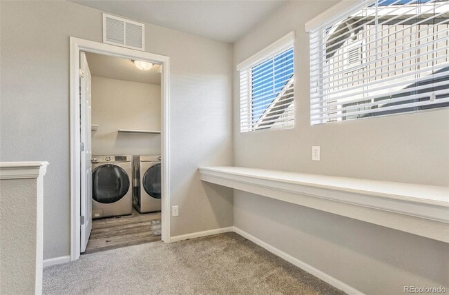 Building Photo - A Gorgeous 3 Bed 3 Bath Home in Desirable ...