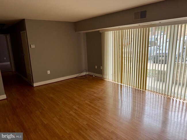 Building Photo - 5215 Newton St