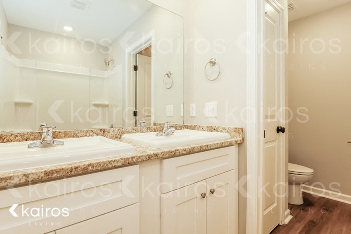 Building Photo - 126 Cottage Grove Rd