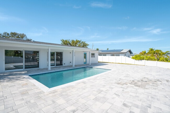 Building Photo - 4107 Miller Dr