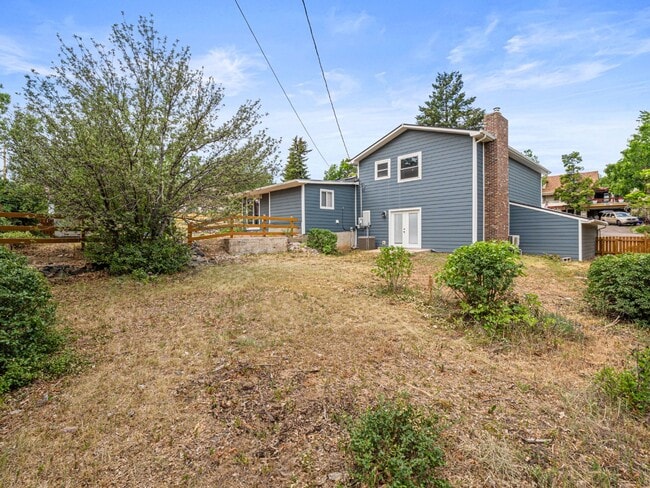 Building Photo - 8822 S Balsam St