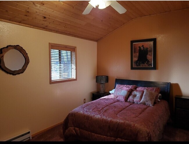 Building Photo - 7144 Moon Creek Cir